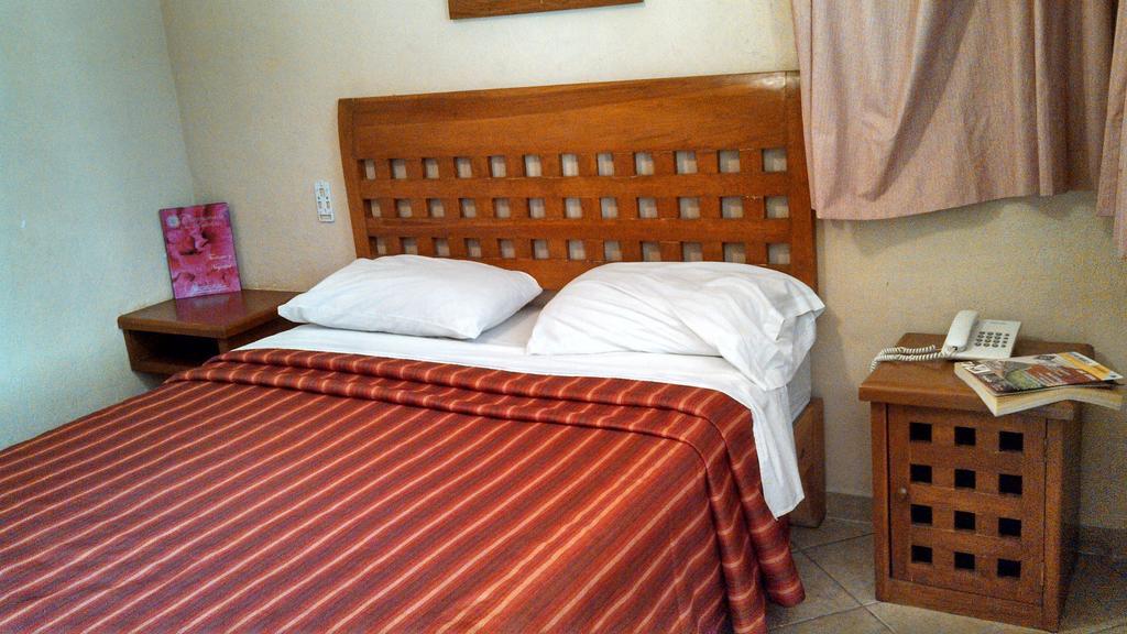 Hotel Real Santa Maria Cuernavaca Buitenkant foto